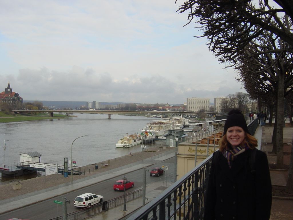 

Kara in front of the Elbe

