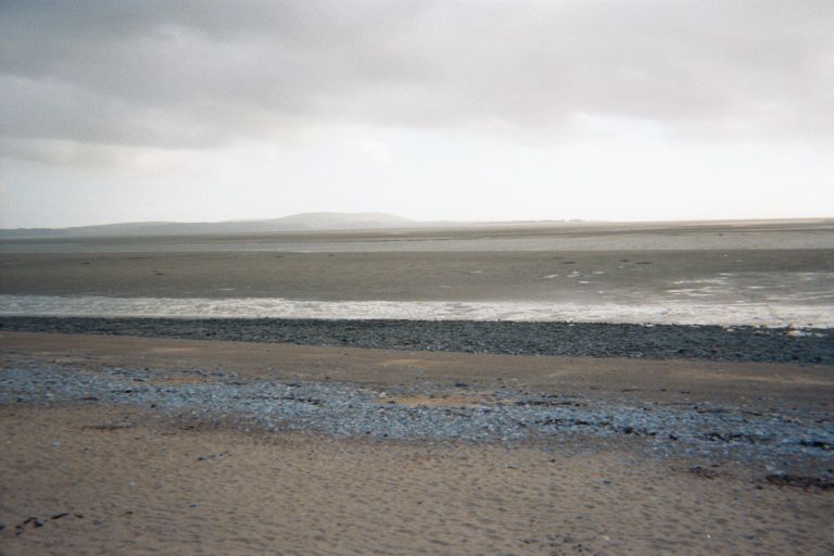 
Another view from the beach.  It's very windy, but you can't tell that from
the pictures I guess.  Wind+Sand=Pain.
