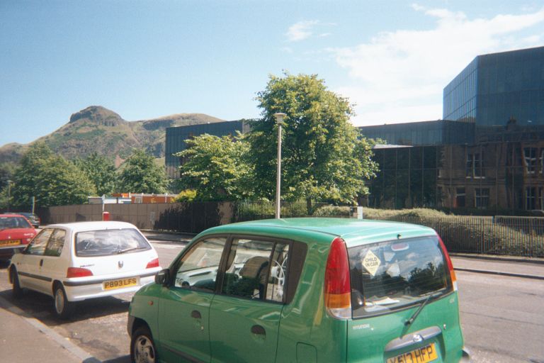 
The same building, but now you get the cool edinburgh-hill-park-thing 
in the bacground.
